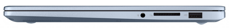 Rechte Seite: Audiokombo, Speicherkartenleser (SD), USB 2.0 (Typ A)