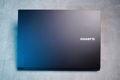 Das Gigabyte G6 setzt auf ein 16 Zoll großes, 165 Hz schnelles Display im 16:10-Format. (Bild: Gigabyte)