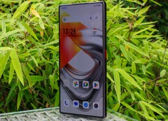 Für knapp 600 Euro ist das Nubia Z70S Ultra für manche Android-Fans vielleicht eine Option (Bildquelle: Daniel Schmidt)