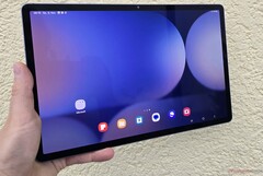 Das Samsung Galaxy Tab S10+ 5G mit 512GB Speicher ist auf einen Schlag 30% günstiger geworden (Bildquelle: Marcus Herbrich)