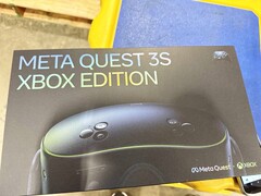Dieses Bild soll die Verpackung der Xbox Edition des Meta Quest 3S VR-Headsets zeigen. (Bildquelle: @Zuby_Tech)
