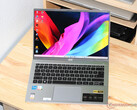 Acer Swift Go 14 (2023) im Test: Leiser 14-Zoll-Laptop mit 2,9k-OLED-Panel und QHD-Webcam