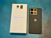 Das Motorola Edge 70 Max überzeugt vor allem durch seine langen Laufzeiten, viel Leistung und das tolle Gehäuse.