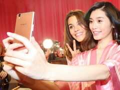 Victoria's Secret Show: Oppo und Vivo treffen Kendall Jenner and Ming Xi