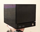 Die Terk Box aus dem 3D-Drucker sieht der Steam Machine fast zum Verwechseln ähnlich.