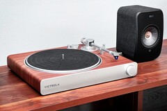 Der Victrola Stream Sapphire Plattenspieler kann Musik drahtlos per Sonos oder Roon streamen. (Bild: Victrola)