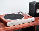 Der Victrola Stream Sapphire Plattenspieler kann Musik drahtlos per Sonos oder Roon streamen. (Bild: Victrola)