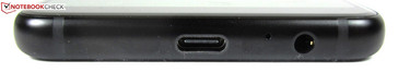 Fußseite: USB-Typ-C-Anschluss