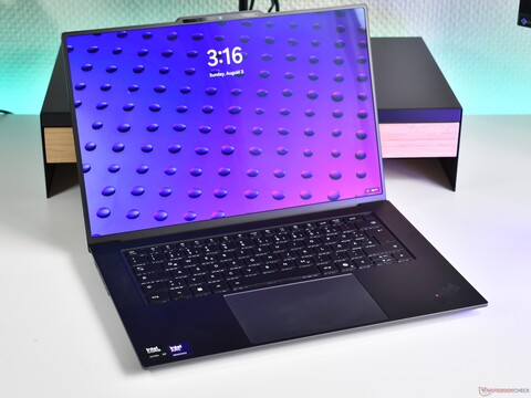 Starker Flaggschiff-Laptop mit serienmäßig 32 GB RAM: Lenovo ThinkPad X9-15p Gen 1 Test