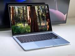 Das MacBook Air mit 24 GB RAM wird derzeit zum Bestpreis angeboten.