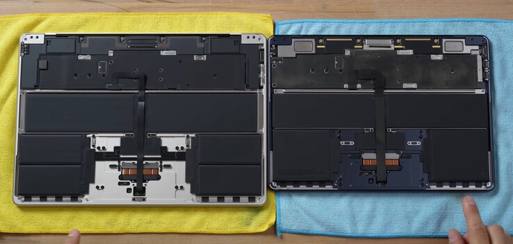 Das 15 Zoll MacBook Air (links) hat vor allem größere Akkus und Lautsprecher als das 13 Zoll Modell. (Bild: Max Tech)