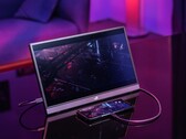Im Gegensatz zu den meisten mobilen Monitoren bietet der ROG Strix XG16 nicht nur 60 Hz, sondern sogar 144 Hz. (Bild: Asus)