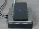 AVVVOV: Mini-PC mit drahtloser, schneller Ladung