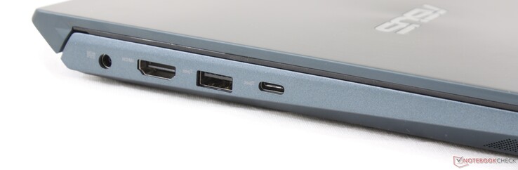 Links: Netzanschluss, HDMI, USB 3.1 Gen. 2 Typ-A, USB 3.1 Gen. 2 Typ-C
