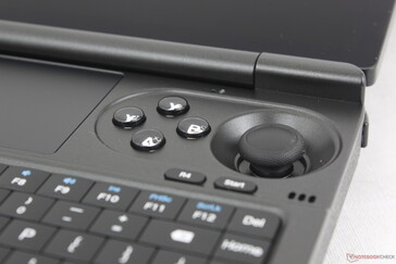 Die Controller-Eingabetasten sind in Größe und Haptik ähnlich wie bei der Switch, aber ihre Ergonomie ist schlechter