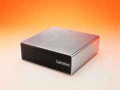 Der Lenovo SFF RTX Spark besitzt ein minimalistisches zweifarbiges Finish