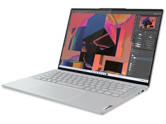 Cyberport hat das 14 Zoll große Lenovo Yoga Slim 7 Pro X Notebook im Zuge eines Deals günstig im Angebot (Bild: Lenovo)