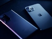 Fast jedes zweite Smartphone stammt aktuell von Apple oder Samsung.