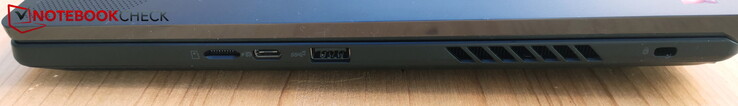 Rechts: microSD Reader, USB-C 3.2 Gen2 mit DP & PD, USB-A 3.2 Gen2, Kensington