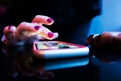 Auch Smartphones werden durch die DRAM-Krise immer teurer.