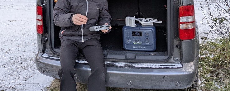 Drohnenakkus unterwegs laden