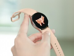Die Samsung Galaxy Watch4 ist wieder einmal mit einem attraktiven Rabatt erhältlich. (Bild: Samsung)