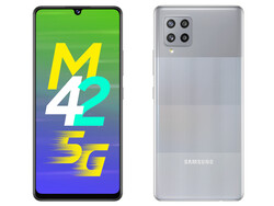 Das Galaxy M42 von vorne und hinten (Bild: Samsung)