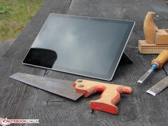 Sowohl das Microsoft Surface mit Core i5 als auch mit Core i7 throtteln erheblich.