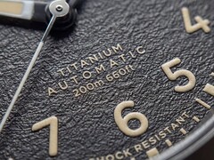 Die neue Timex Expedition Titanium Automatic ist eine robuste Felduhr zum Preis von 409 Euro