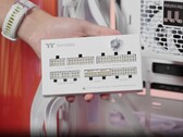 Das Dock-Modul des neuen Thermaltake Dockpower FI Netzteils