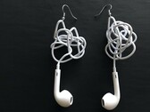 Trendbewusste Menschen tragen Apple EarPods an den Ohren – alles wie immer eben. (Bild: Aleia Murawski)