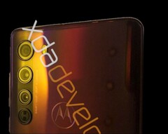 Der Motorola Edge-Premium-Midranger outet sich mit 64 Megapixel-Kamera und Waterfall-Display.