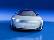 Peugeot Polygon Concept: Die neue Designsprache setzt auf geometrische Formen, eine horizontale Lichtsignatur und intelligente Reifen (Bild: Peugeot).