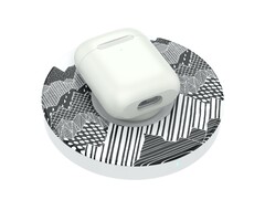 Endlich kann man sein Smartphone drahtlos laden, ohne sein PopSocket abnehmen zu müssen. (Bild: PopSockets)