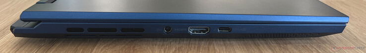 Links: Netzteil, HDMI 2.1, USB-C 3.2 Gen.2 (10 GBit/s, DisplayPort-ALT-Modus, Power Delivery)