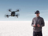 Die DJI FPV Combo gibt es aktuell in verschiedenen Konfigurationen bei Amazon zu reduzierten Preisen. (Bild: Amazon)