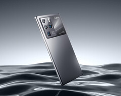 Das Nubia Z30 Pro wird auch in der Farbe Star Silver erhältlich sein. (Bild: Nubia)