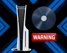 PS5-Konsole mit Warnaufkleber und einer Spiele-Disc