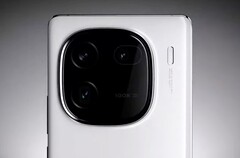 Das iQOO 12 Pro setzt auf eine hochwertige Triple-Kamera mit 100-fachem Zoom. (Bild: iQOO)