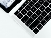 Apple könnte bald per Software bestimmen, aus welcher Richtung wir Sound wahrnehmen. (Bild: iabzd, Unsplash)