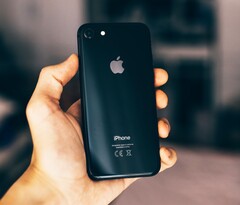 Das Apple iPhone SE der nächsten Generation wird offenbar von vielen iPhone-Kunden sehnsüchtig erwartet. (Bild: Szabo Viktor)