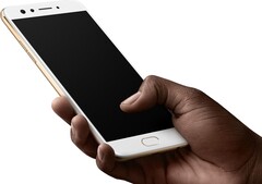 Das Oppo F3 wurde gestern offiziell angekündigt, es unterscheidet sich recht deutlich vom F3 Plus.