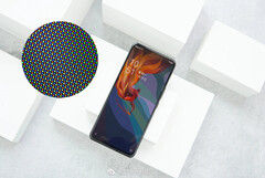 Das ZTE Axon 30 verzichtet komplett auf eine Punch-Hole oder Notch. (Bild: ZTE)