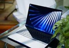 Das Dell XPS 13 soll das MacBook Neo übertrumpfen, ist in einigen Regionen aber weitaus teurer.