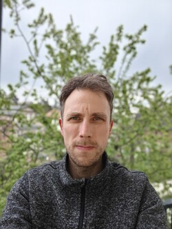 Selfie mit der Frontkamera des OnePlus 15T