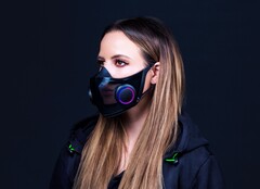 Die Gesichtsmaske von Razer bietet nicht nur eine RGB-Beleuchtung, sondern auch effektiven Schutz vor Viren und Bakterien. (Bild: Razer)