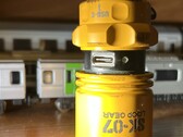 Der USB-Anschluss kann verdeckt werden.