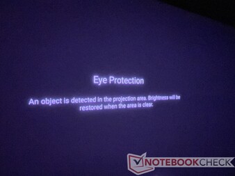 Der Mogo 2 Pro verfügt über eine automatische Objekterkennung, um den Augenschutzmodus zu aktivieren, was für Eltern mit herumlaufenden Kindern ein Segen ist.