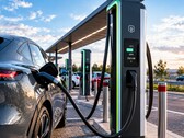 Private Ladeanbieter sollen neue Schnellladesäulen direkt an unbewirtschafteten Autobahn-Rastanlagen errichten und betreiben. Die Ausschreibung ist für Frühjahr 2027 geplant.