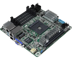 ASRock: Neues, ultrakompaktes Ryzen-Mainboard bringt Intel-10GbE-Chip mit